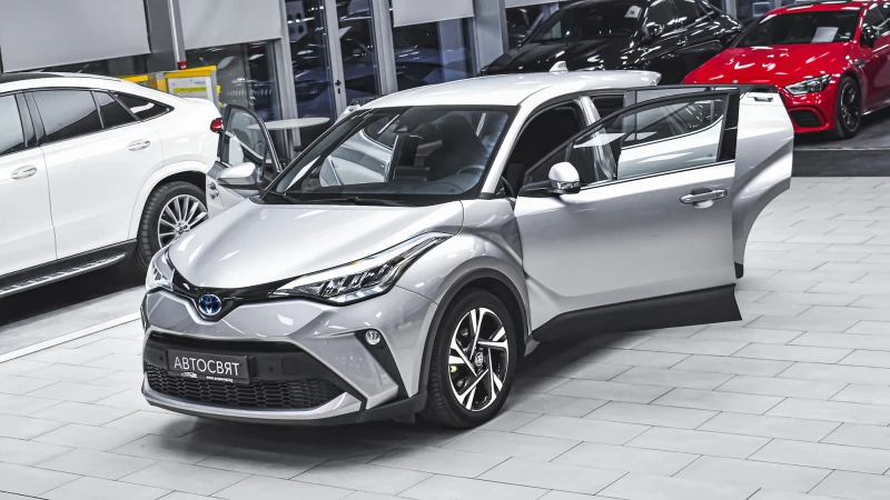 Toyota C-HR 2.0 Hybrid Club Automatic - 54900 лв. - 10920664 1