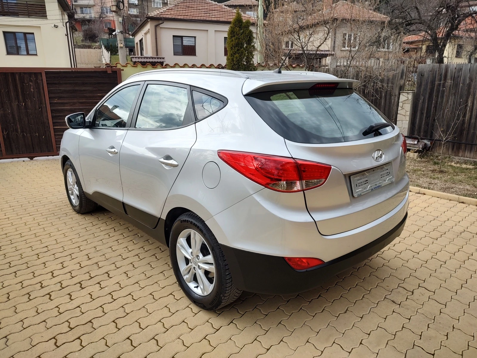 Hyundai IX35 2.0-4x4-ГАЗ - изображение 6