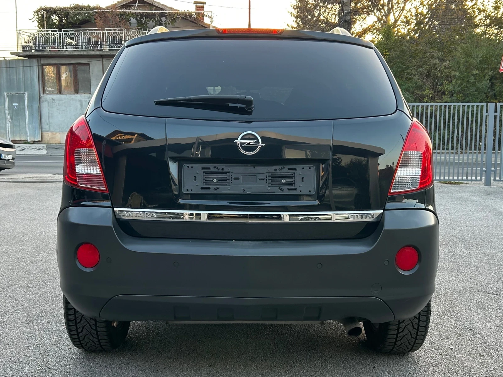 Opel Antara 2.2CDTI, 4X4, АВТОМАТИК, 127 ХИЛ. КМ. - изображение 5