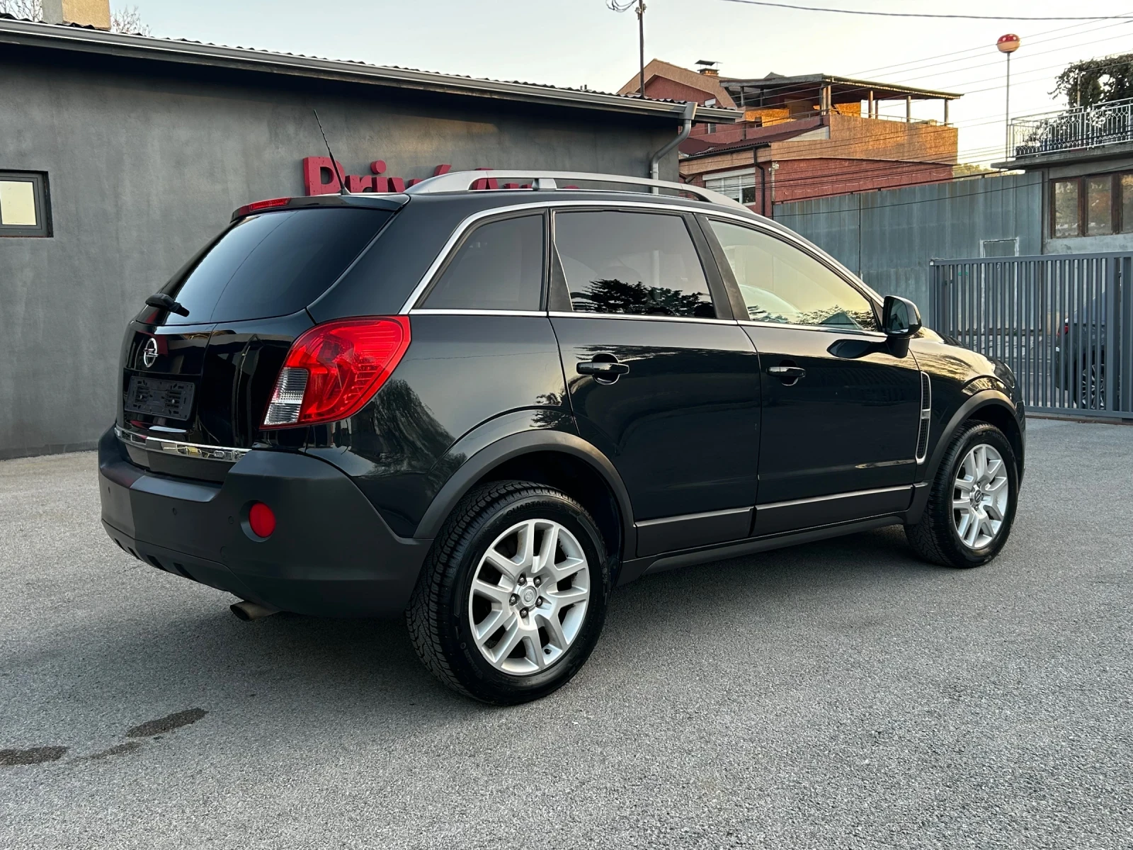 Opel Antara 2.2CDTI, 4X4, АВТОМАТИК, 127 ХИЛ. КМ. - изображение 6