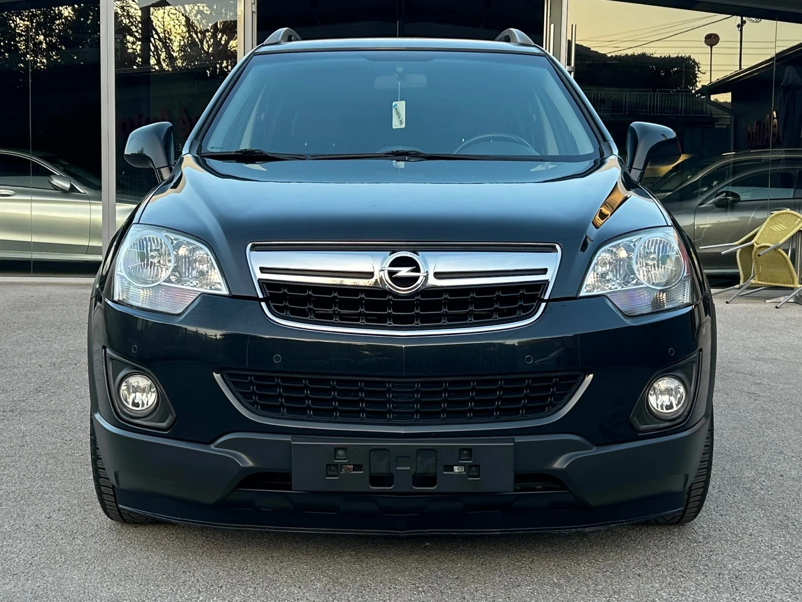 Opel Antara 2.2CDTI, 4X4, АВТОМАТИК, 127 ХИЛ. КМ. - изображение 2