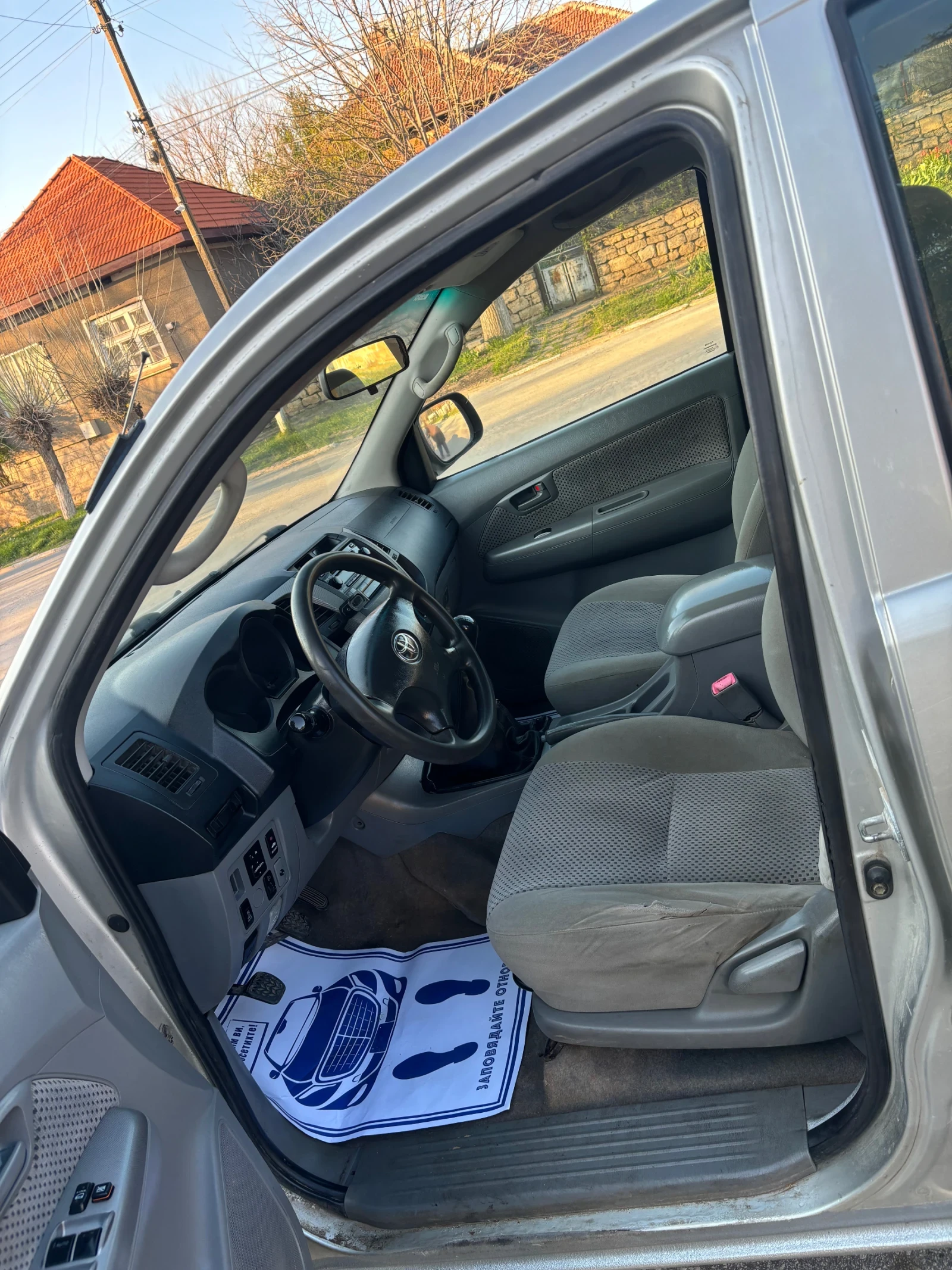 Toyota Hilux 2.5 D4D - изображение 7