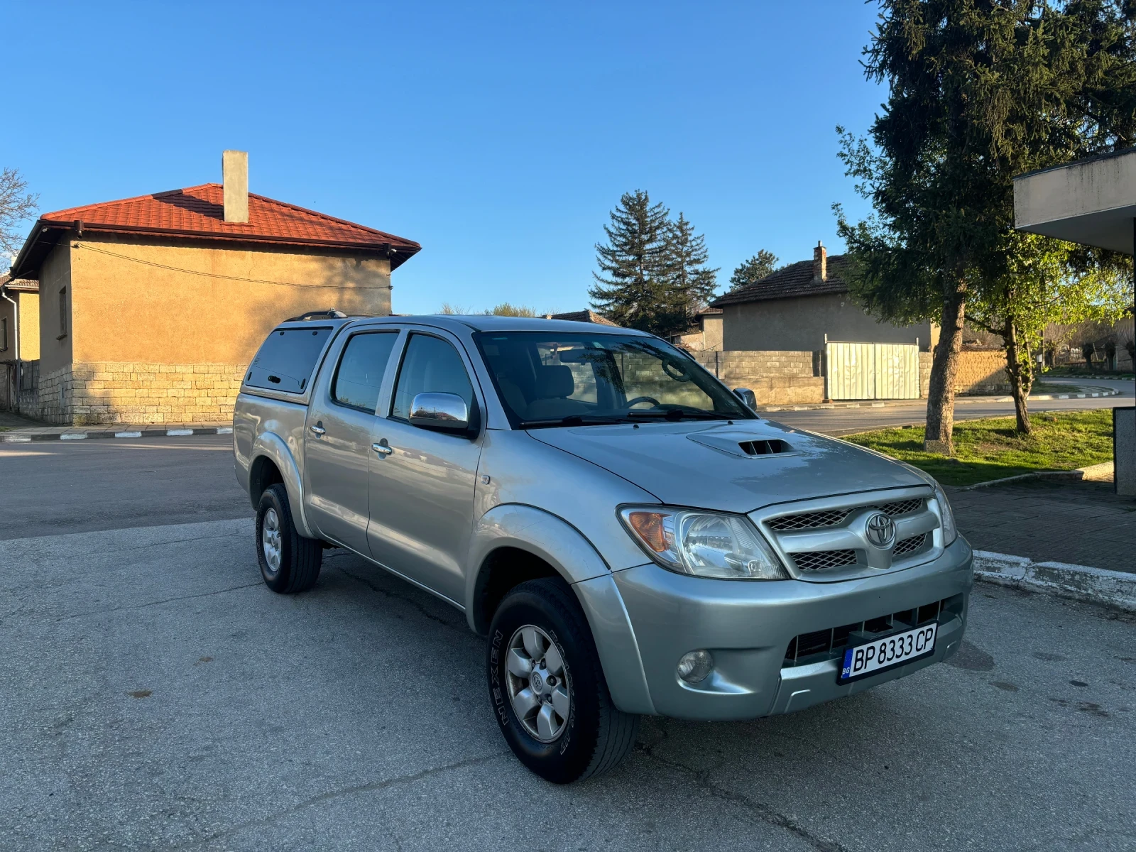 Toyota Hilux 2.5 D4D - изображение 6