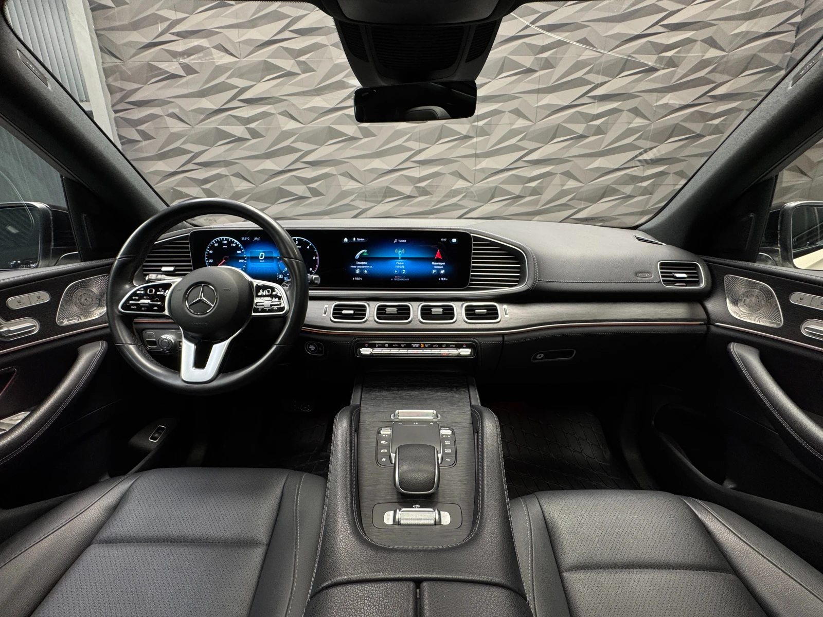 Mercedes-Benz GLE 400 d 4Matic AMG* Camera* 360 Pano - изображение 5