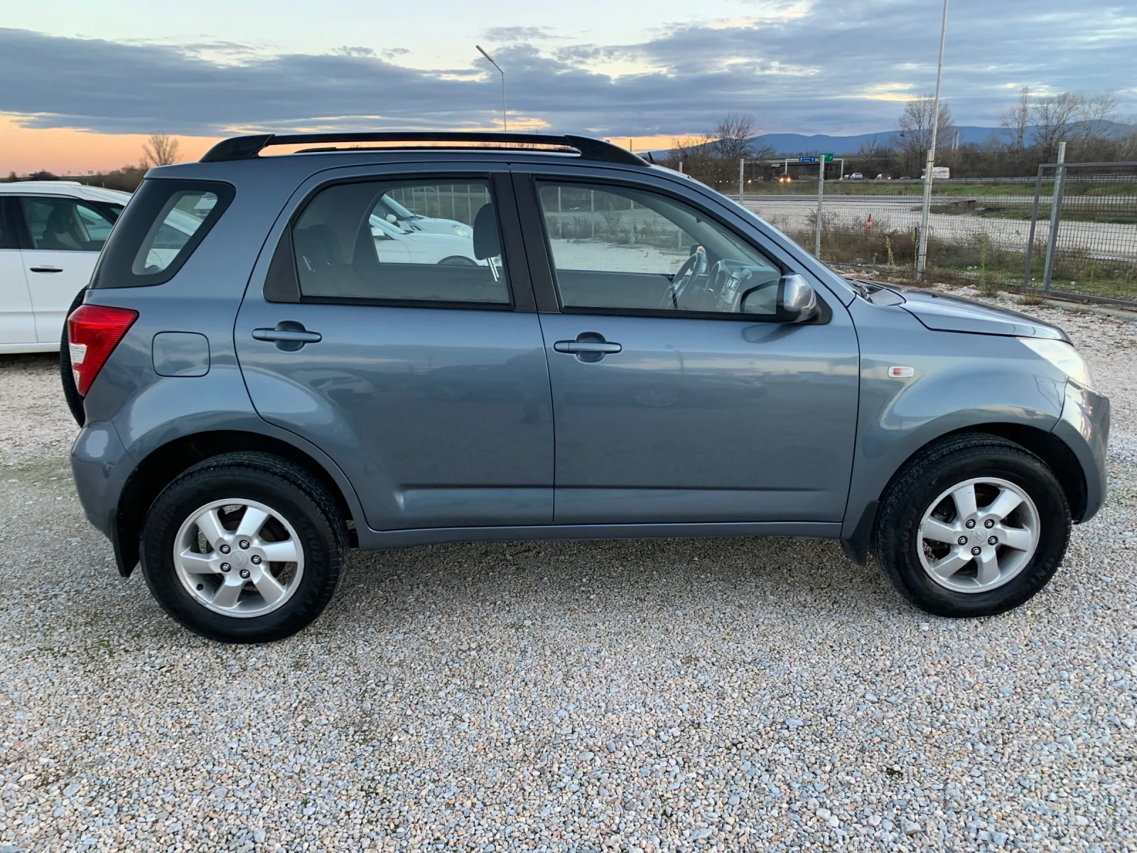 Daihatsu Terios 1.5b4x4 | Mobile.bg   5