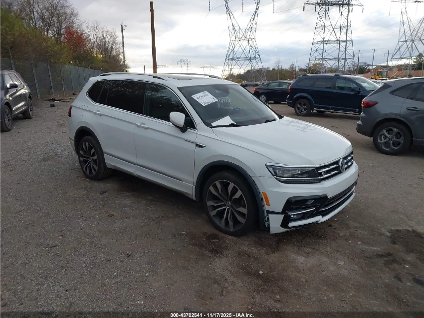 VW Tiguan SEL PREMIUM R-LINE* DIGITAL* ПОДГРЕВ - изображение 3