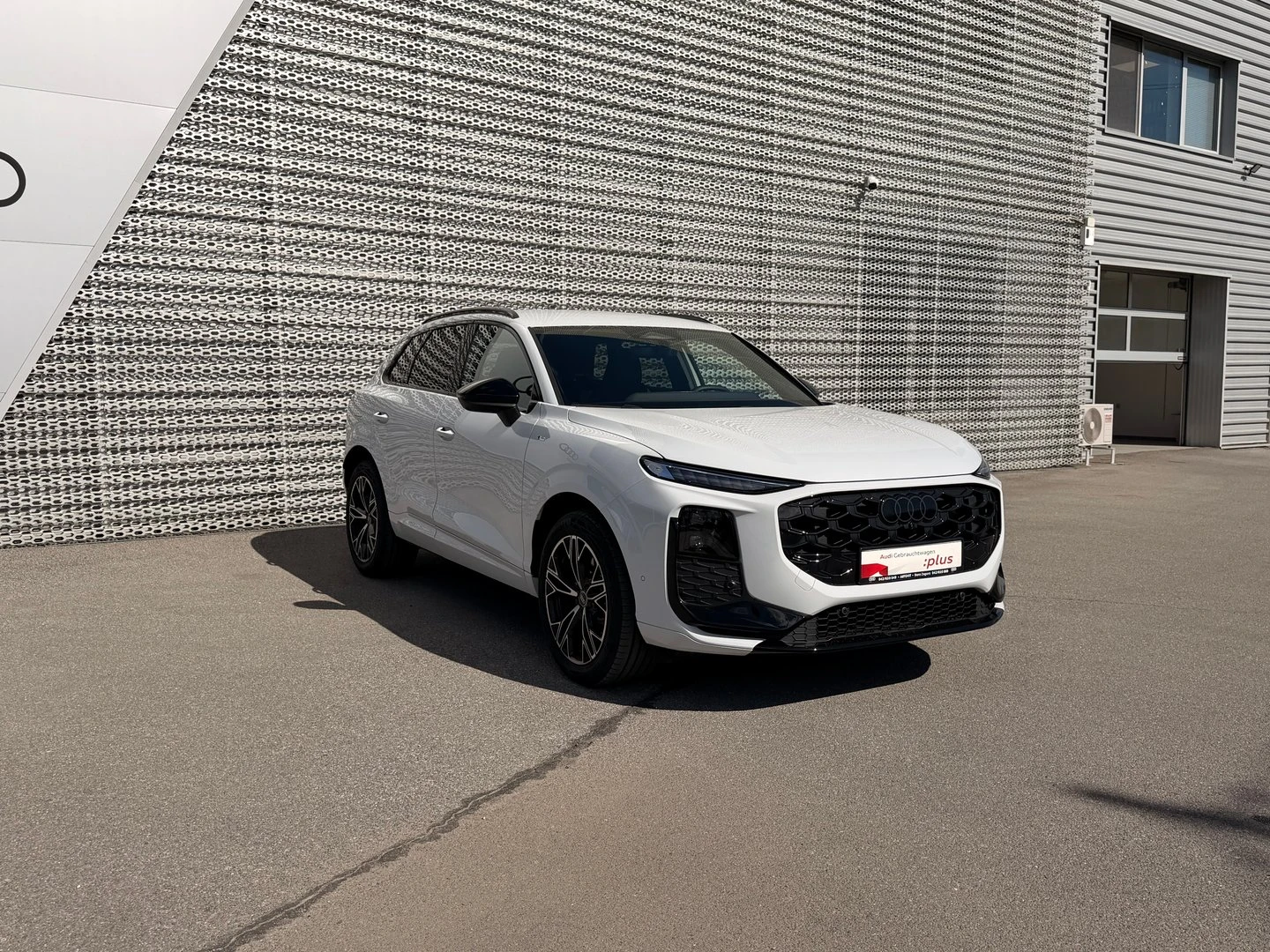 Audi Q3, снимка 3 - Автомобили и джипове - 54750995