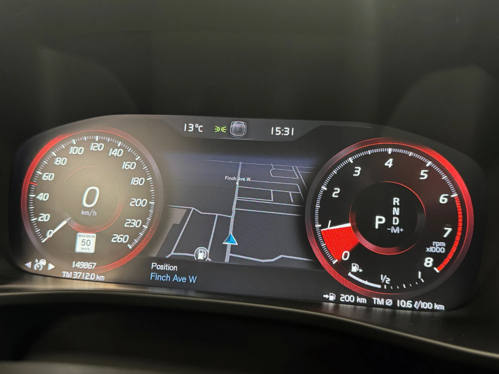 Volvo XC40 T5* R-DESIGN* AWD* КАМЕРИ* ПАНО* ПОДГРЕВ* , снимка 10 - Автомобили и джипове - 54382944