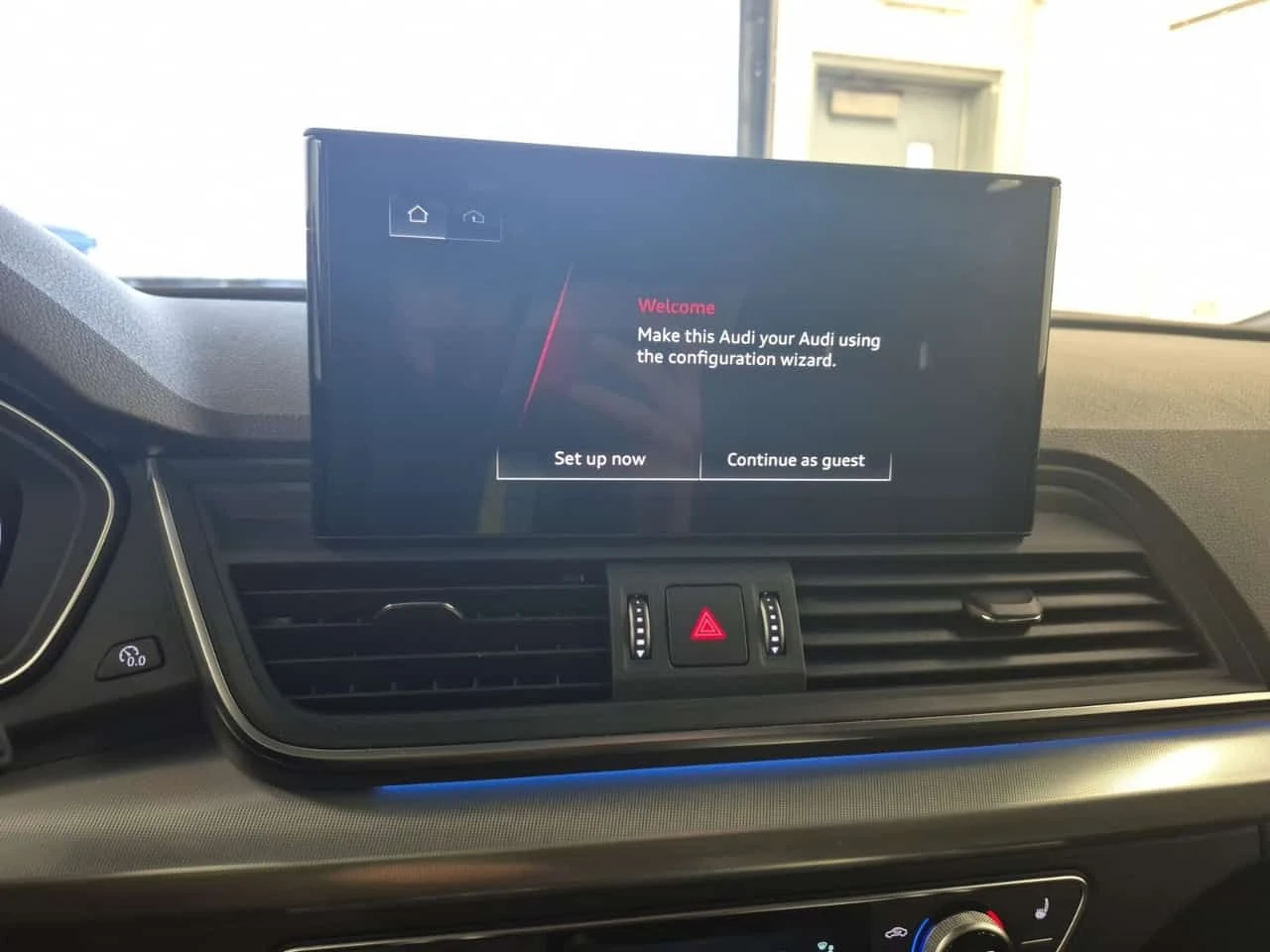 Audi Q5 PROGRESSIV| DISTRONIC| PANO| ПОДГРЕВИ| 2 КЛЮЧА, снимка 12 - Автомобили и джипове - 54435743