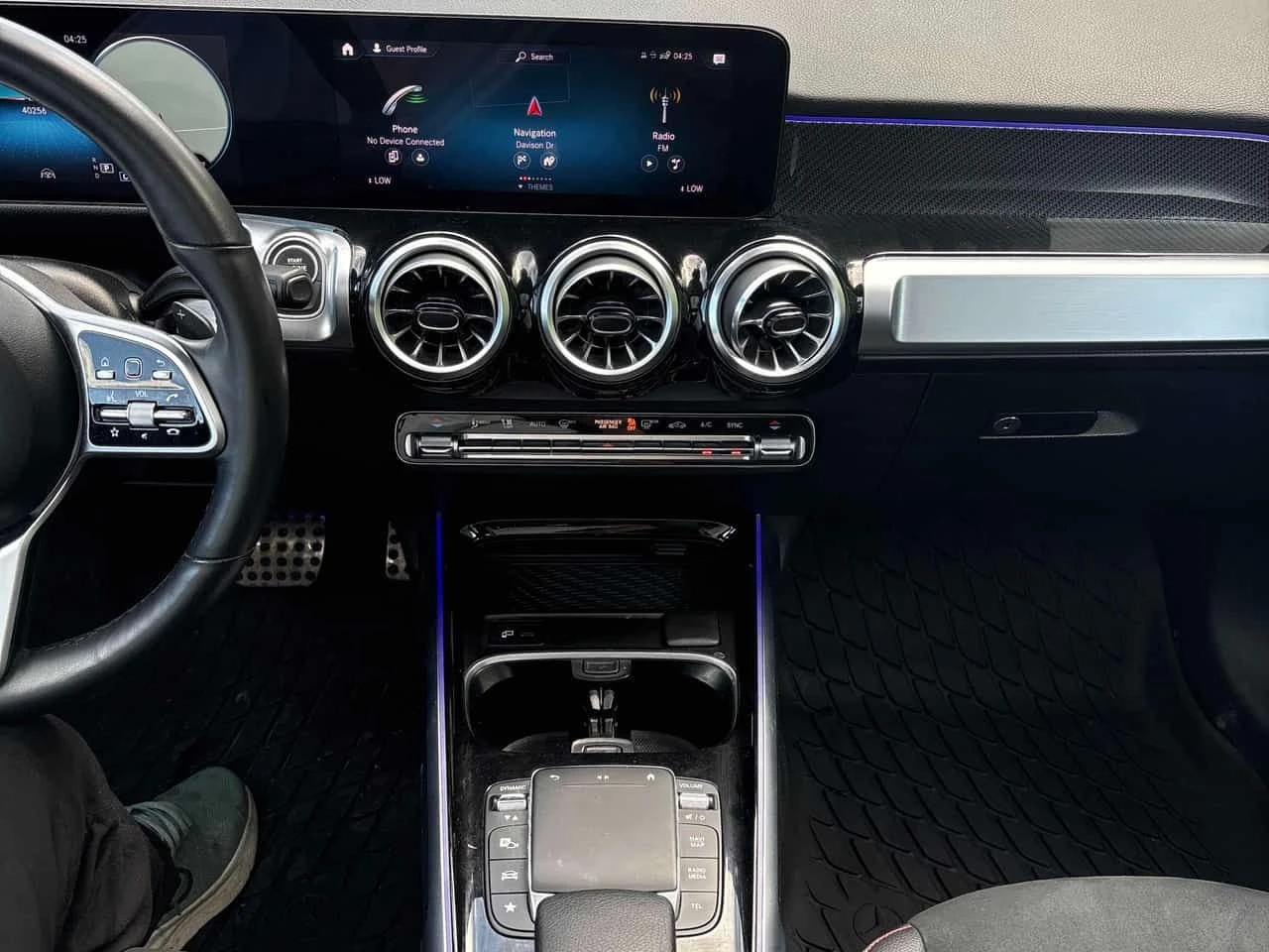 Mercedes-Benz GLB * 250 * АВТОКРЕДИТ БЕЗ ПЪРВОНАЧАЛНА ВНОСКА* , снимка 9 - Автомобили и джипове - 54828969