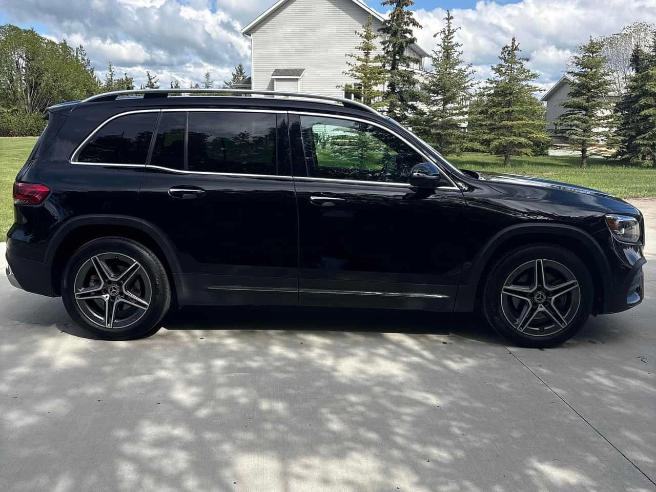 Mercedes-Benz GLB * 250 * АВТОКРЕДИТ БЕЗ ПЪРВОНАЧАЛНА ВНОСКА* , снимка 3 - Автомобили и джипове - 54828969