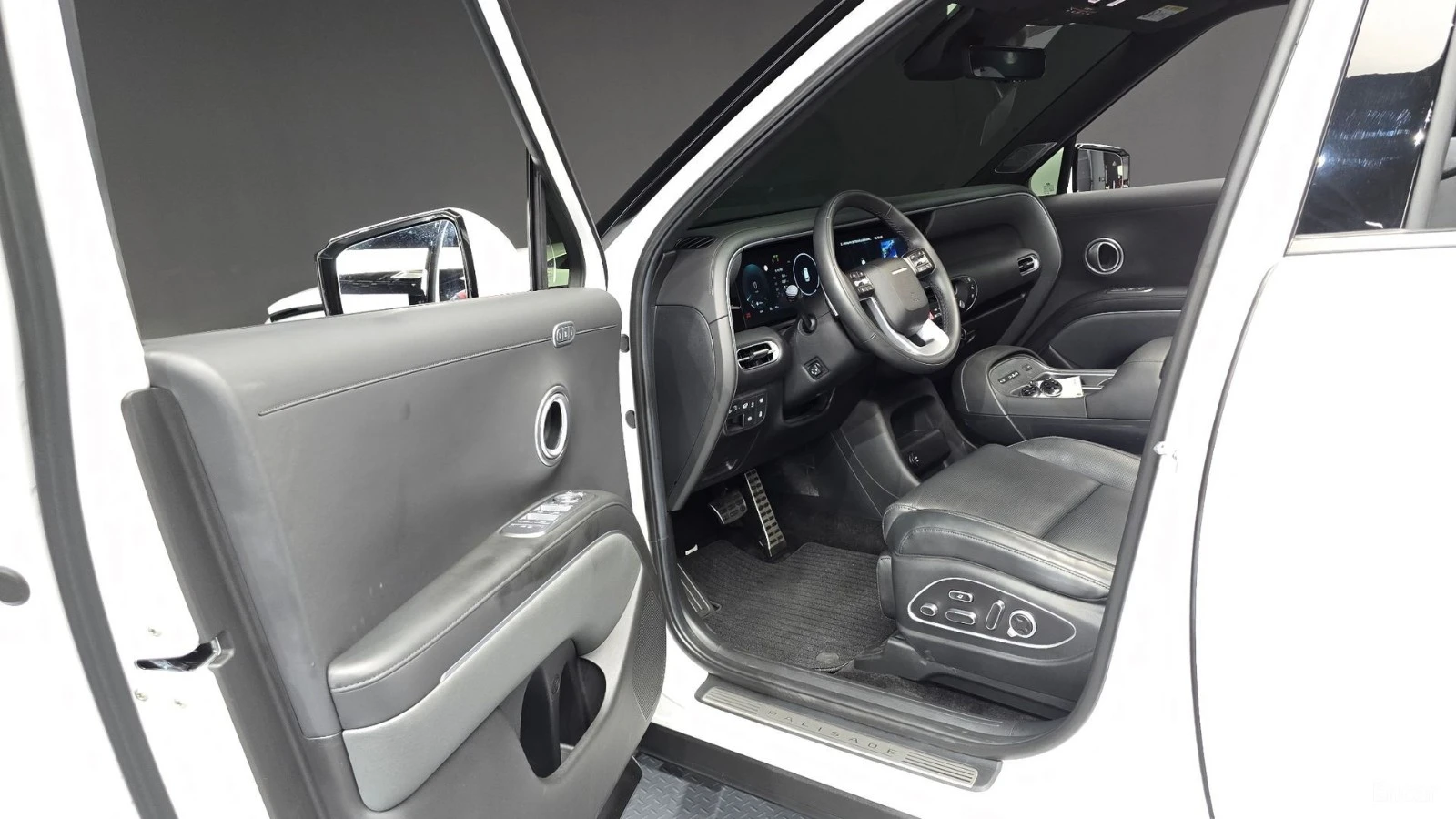 Hyundai Palisade 2.5T* 4WD* CALLIGRAPHY* МАСАЖИ* ПАНО* ПОДГР* ОБДУХ, снимка 9 - Автомобили и джипове - 55680401