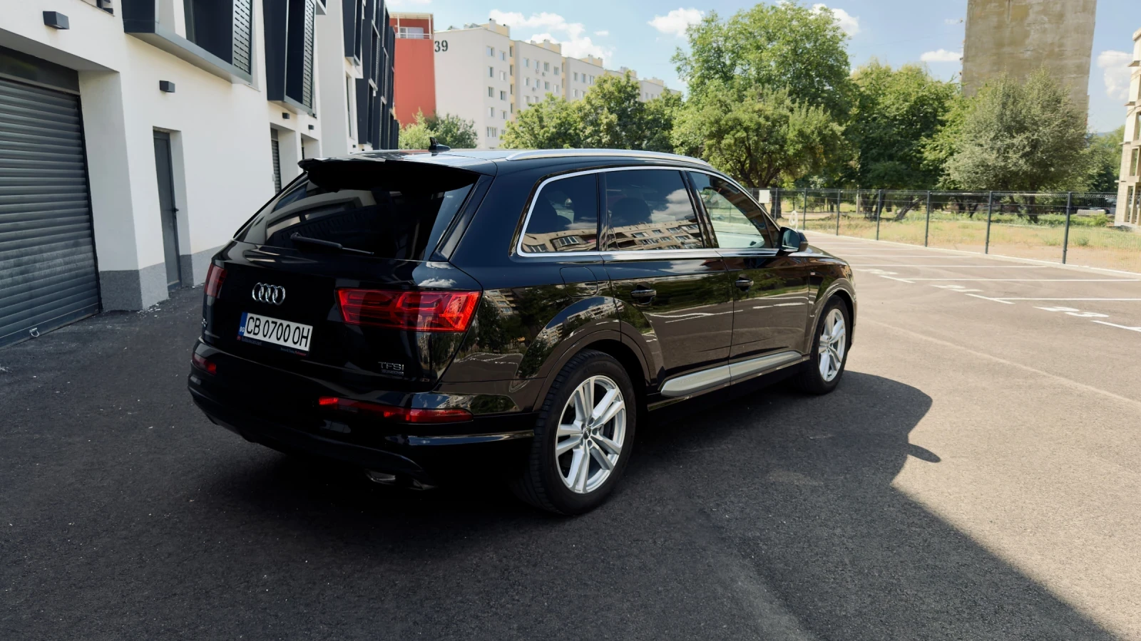 Audi Q7 3.0 TFSI S line | 2017 г. | 162 000 км | 7 места |, снимка 2 - Автомобили и джипове - 55848609