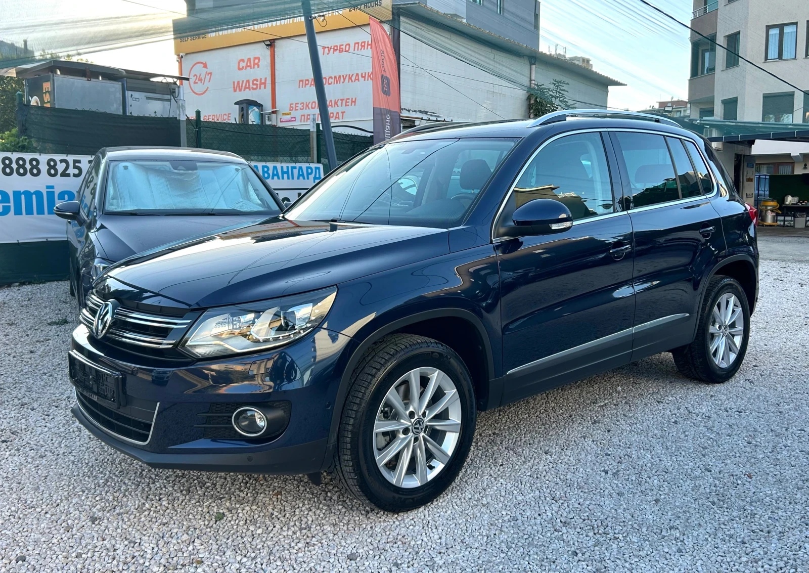 VW Tiguan 2.0 TDI DSG, снимка 3 - Автомобили и джипове - 55981278