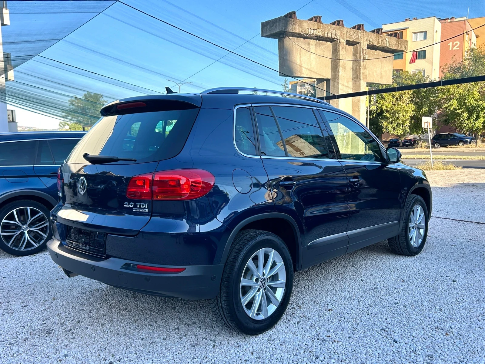 VW Tiguan 2.0 TDI DSG, снимка 6 - Автомобили и джипове - 55981278