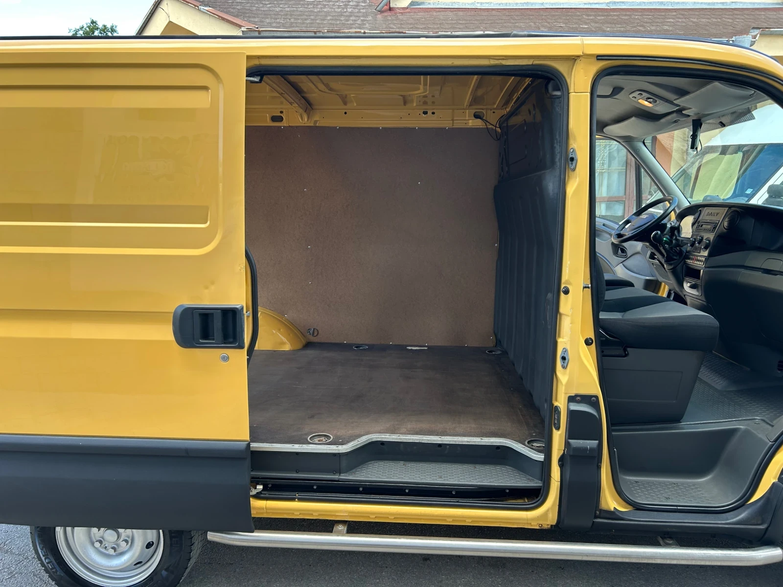 Iveco Daily 2.3D КЛИМАТИК КАМЕРА ЕВРО 5 - изображение 10