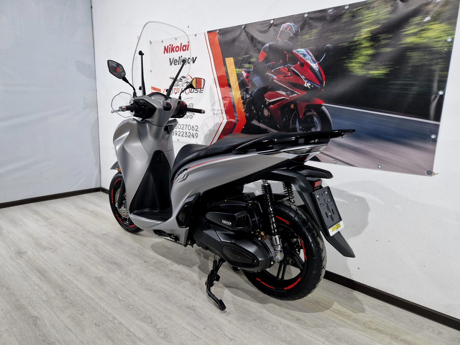 Honda Sh  350i SPORT ABS, LED, TC 2024г.!14085км!, снимка 4 - Мотоциклети и мототехника - 54934249