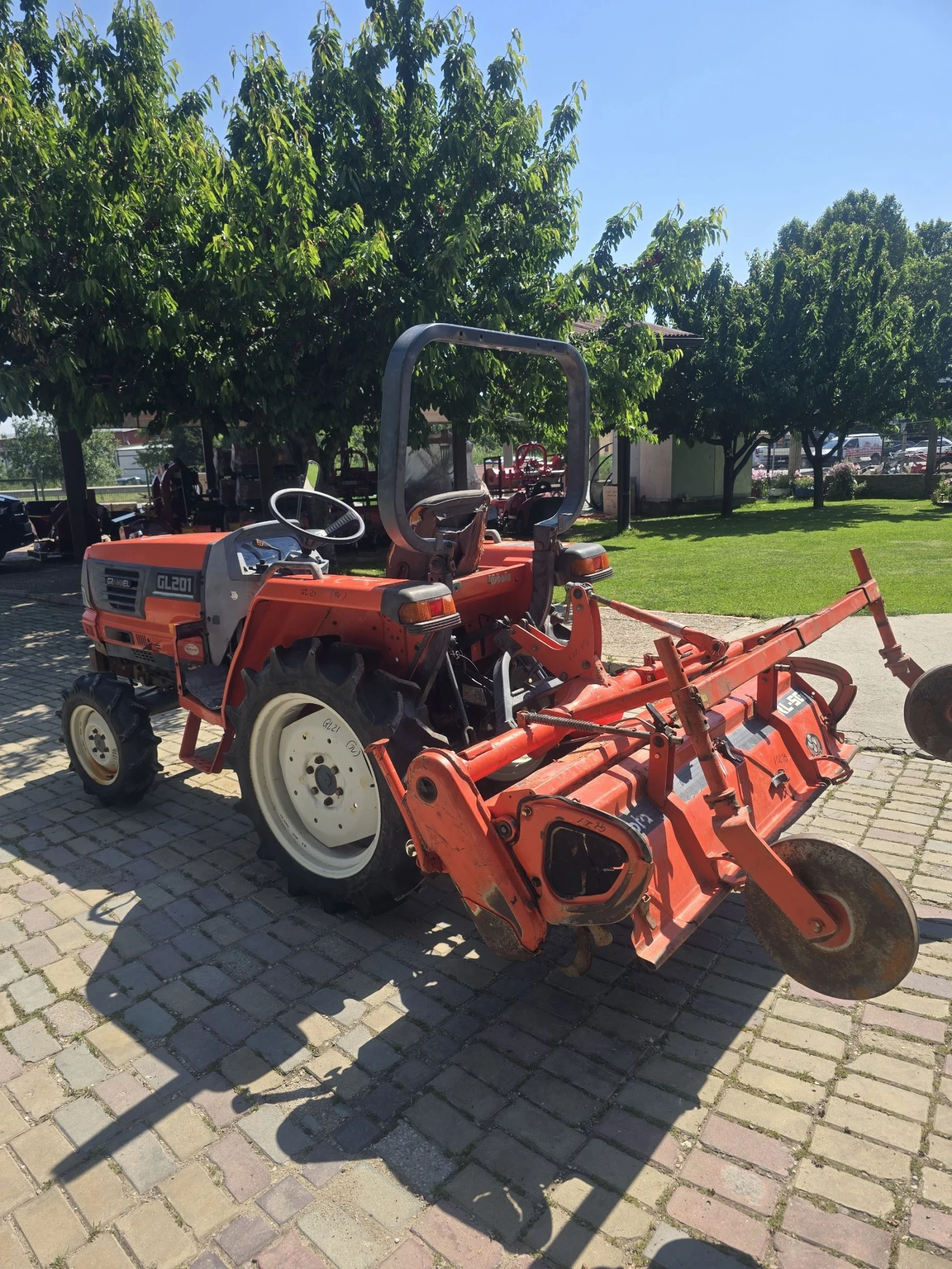 Трактор Kubota GL 201, снимка 3 - Селскостопанска техника - 54681979