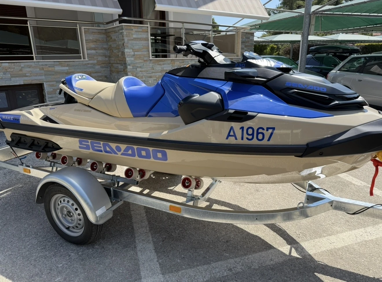 Джет Bombardier Sea Doo WakePro