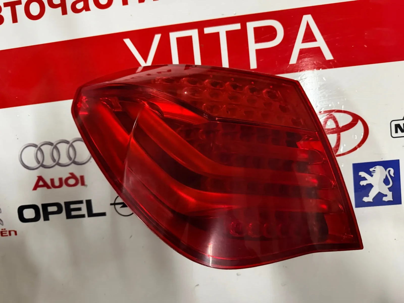 7182197 Ляв стоп BMW 7 F01 LED , снимка 2 - Части - 53965443