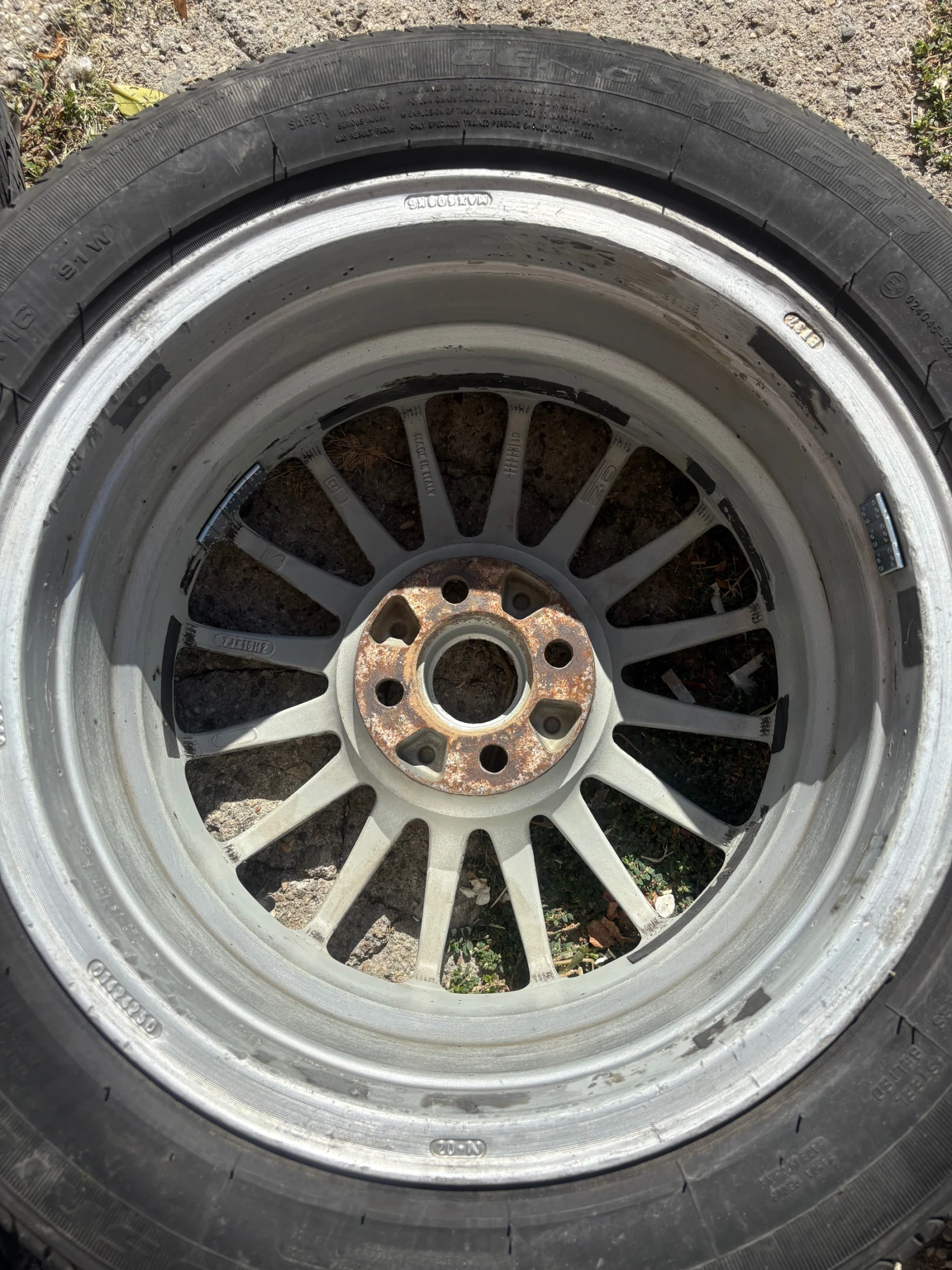 ���� � ������ 205/55R16 �� Toyota Corolla | Mobile.bg � ����������� 4