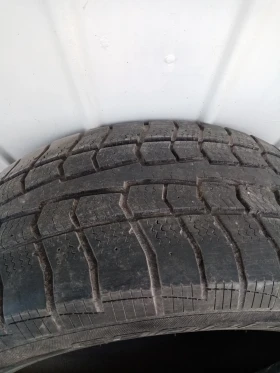 Гуми Зимни 255/55R18, снимка 2 - Гуми и джанти - 51211550
