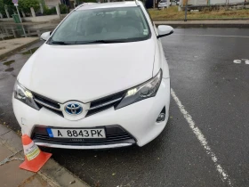 Toyota Auris Спрртвагон , снимка 4
