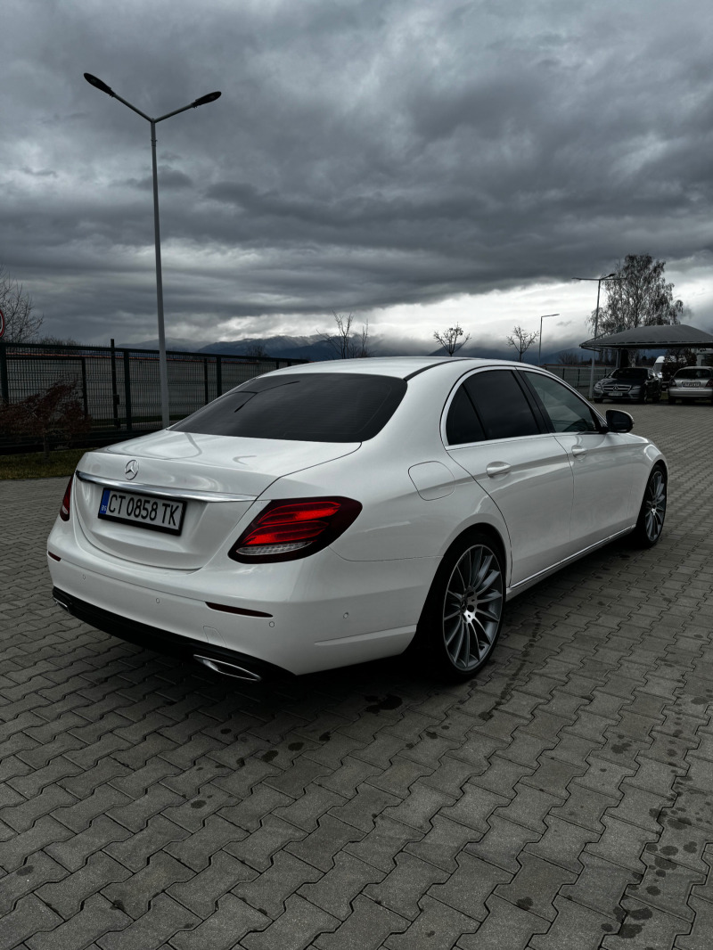 Mercedes-Benz E 220 Widescreen Top, снимка 5 - Автомобили и джипове - 46323174