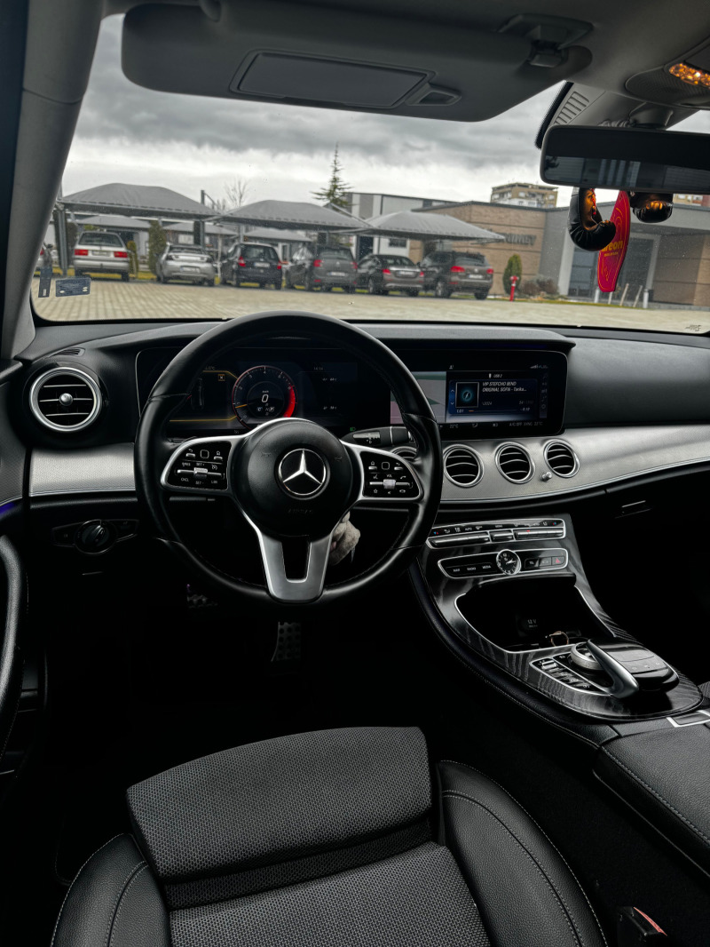 Mercedes-Benz E 220 Widescreen Top, снимка 12 - Автомобили и джипове - 46323174