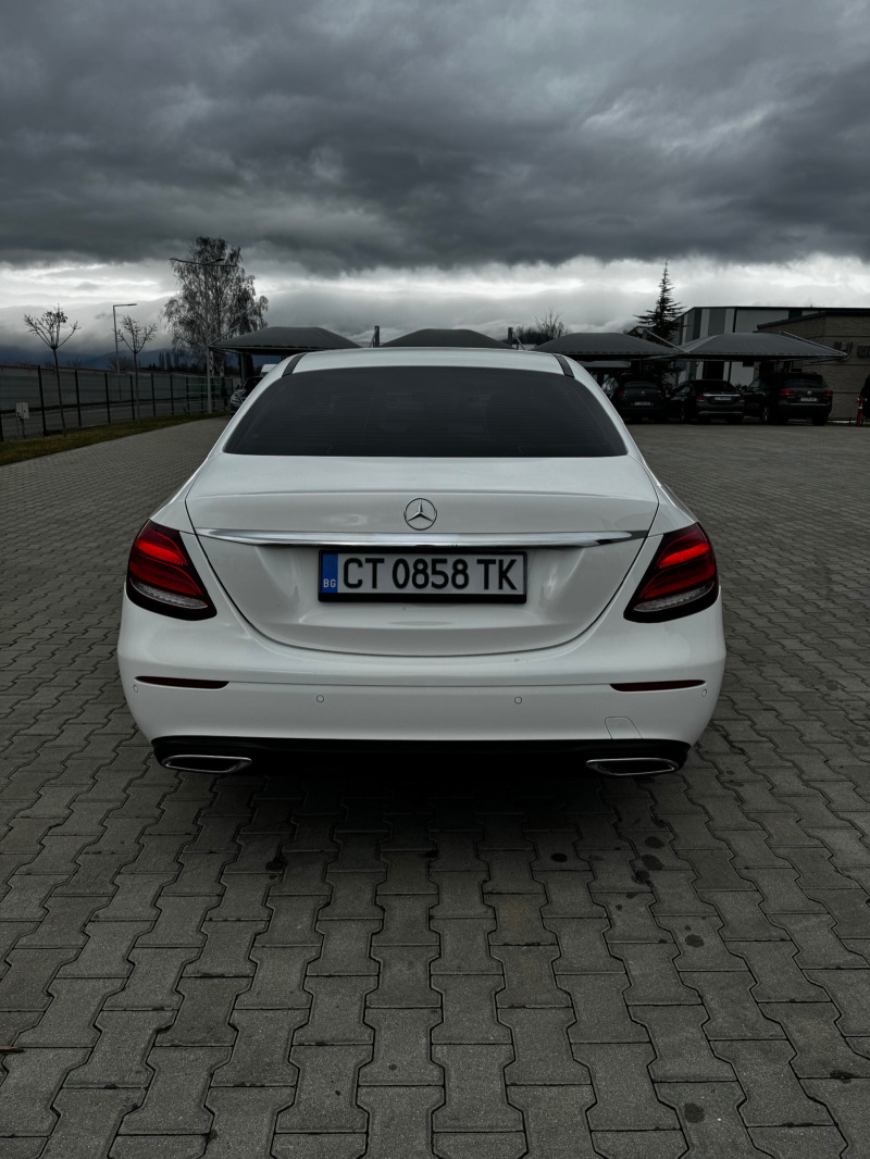 Mercedes-Benz E 220 Widescreen Top, снимка 6 - Автомобили и джипове - 46323174