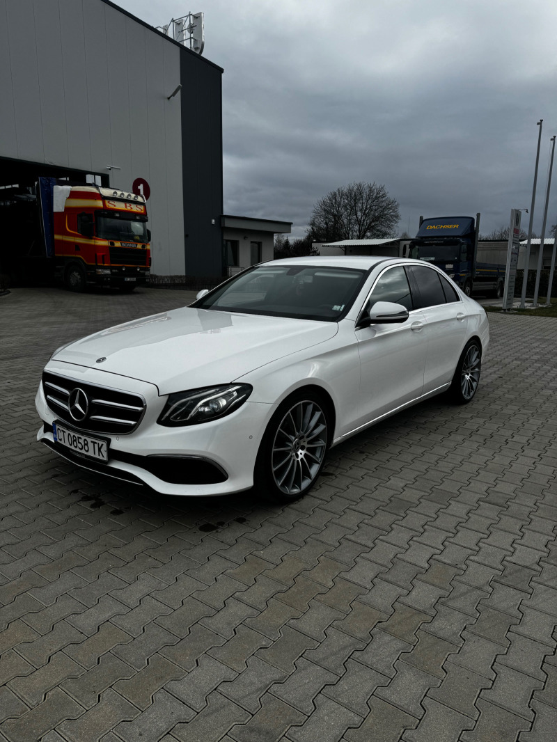 Mercedes-Benz E 220 Widescreen Top, снимка 2 - Автомобили и джипове - 46323174