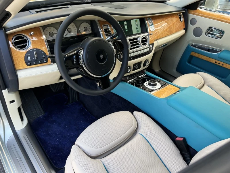 Rolls-Royce Ghost V12/ SERIES II/PANO/ HEAD UP/NIGHT VISION/ 360/ TV, снимка 9 - Автомобили и джипове - 46778438