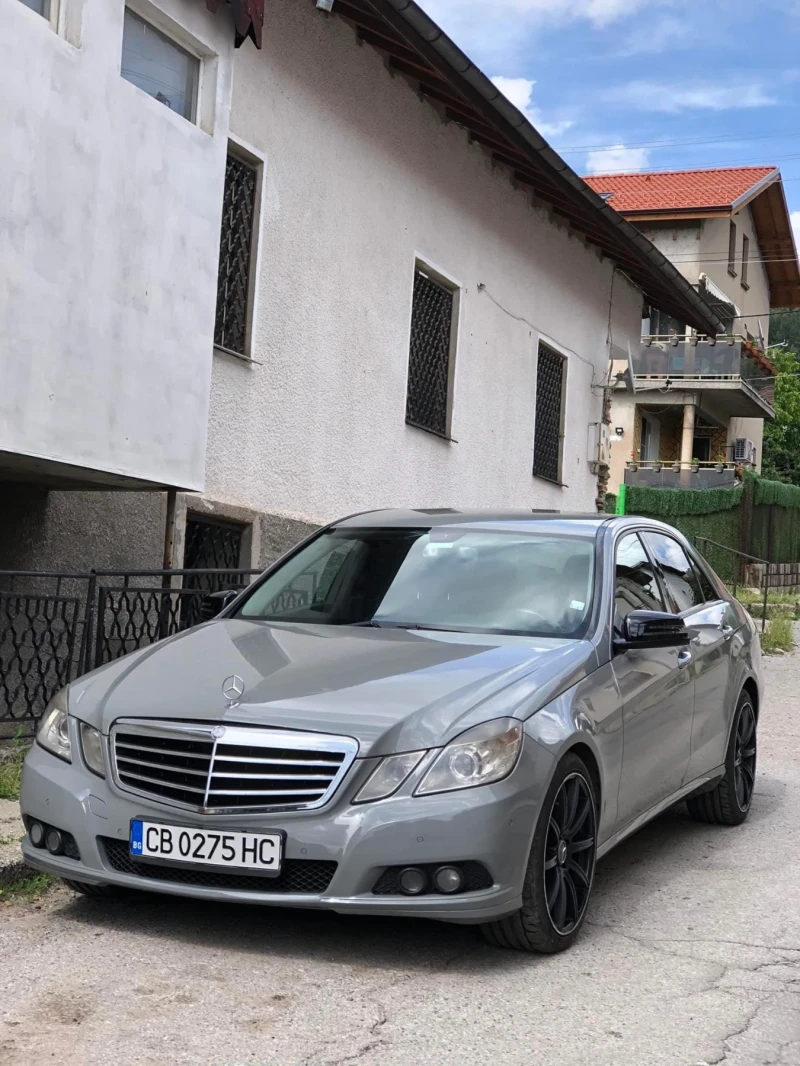 Mercedes-Benz E 200 Nardo Grey, снимка 3 - Автомобили и джипове - 47016379