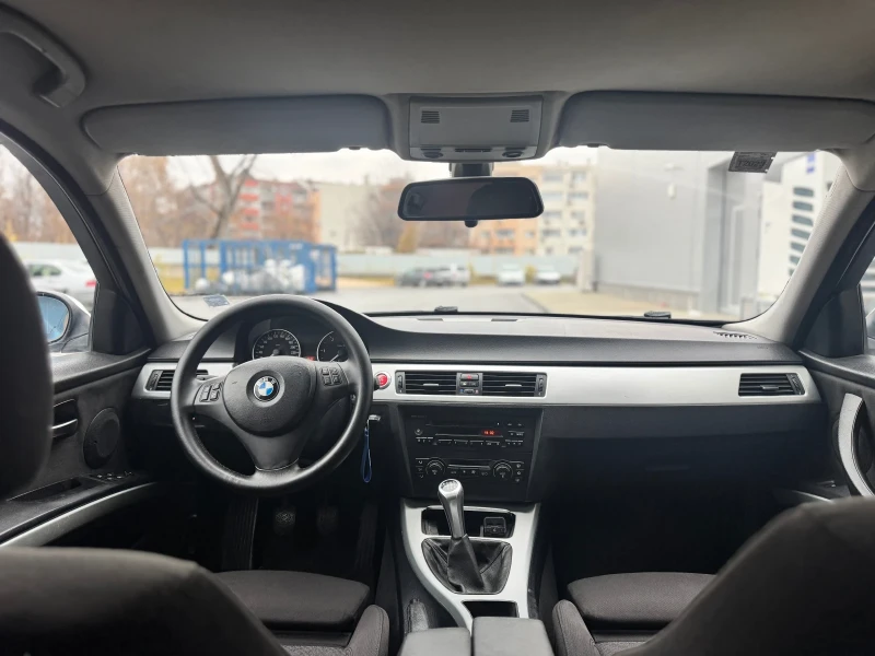 BMW 320 320d, снимка 3 - Автомобили и джипове - 48176318