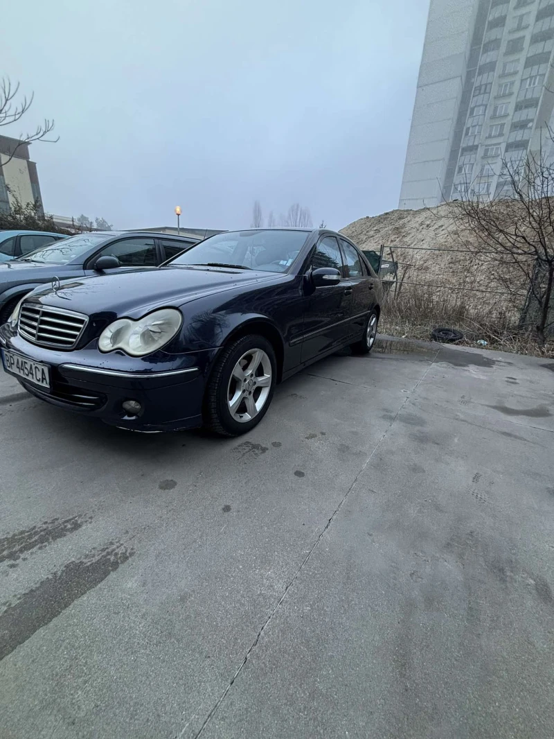 Mercedes-Benz C 220, снимка 6 - Автомобили и джипове - 48722728