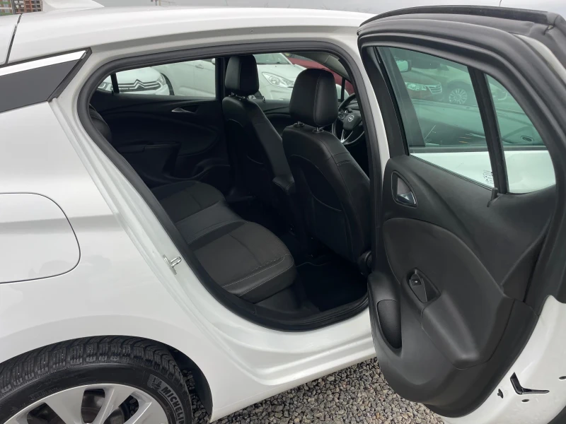 Opel Astra 1.6 CDTI АВТОМАТИК, снимка 10 - Автомобили и джипове - 52122995