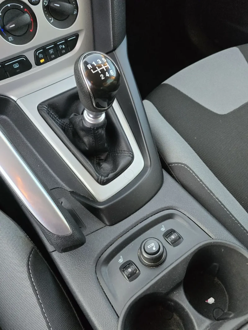 Ford Focus 1.6 150к.с. бензин НОВ ВНОС, снимка 12 - Автомобили и джипове - 52436945