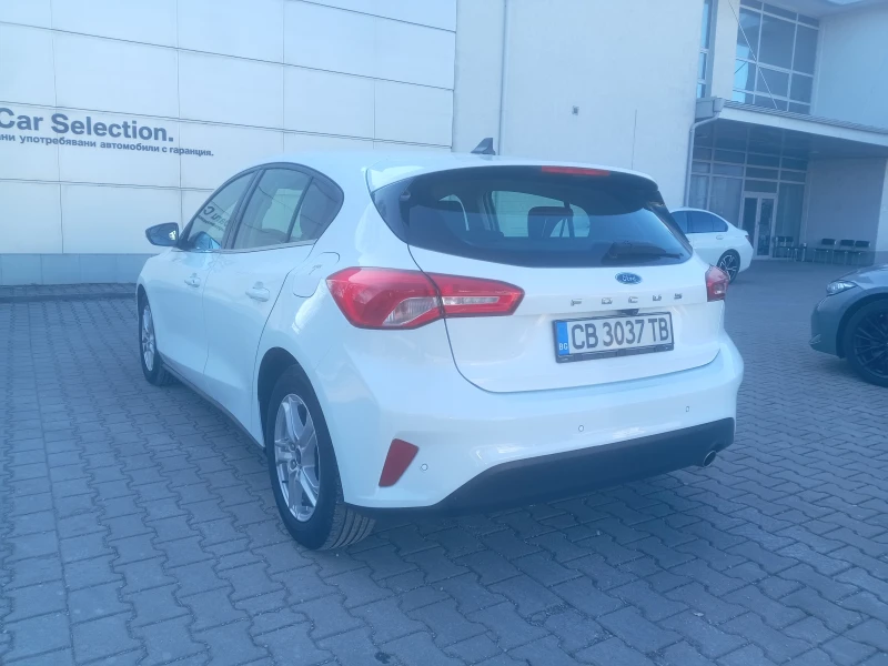 Ford Focus 1.0T Гаранционна, снимка 4 - Автомобили и джипове - 53165905