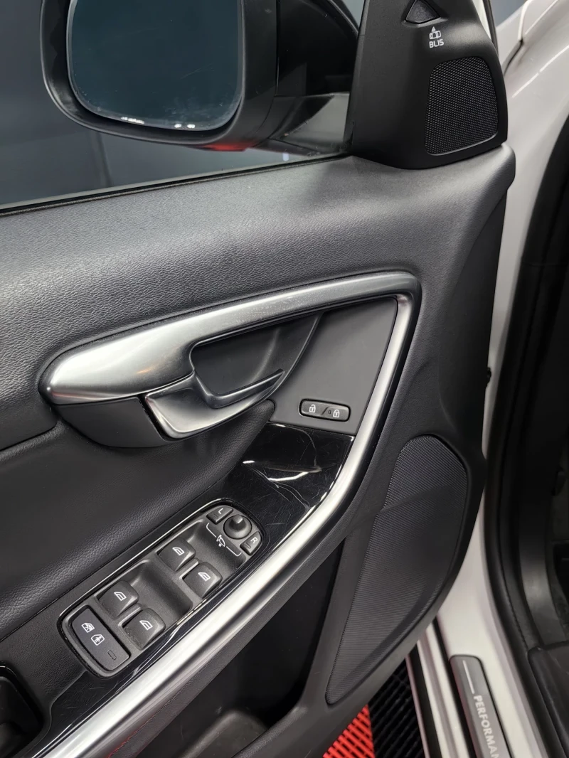 Volvo S60 T6* R-DESIGN* POLESTAR* ПОДГРЕВ* DIGITAL* LINE ASI, снимка 10 - Автомобили и джипове - 53561974