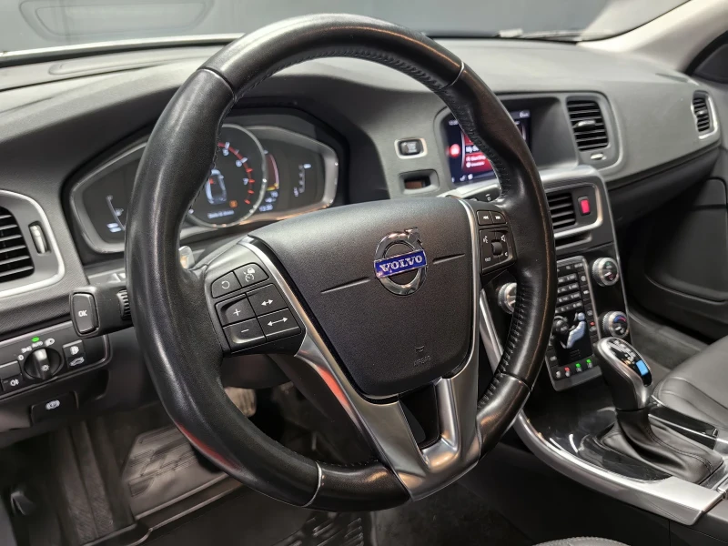 Volvo S60 T6* R-DESIGN* POLESTAR* ПОДГРЕВ* DIGITAL* LINE ASI, снимка 11 - Автомобили и джипове - 53561974