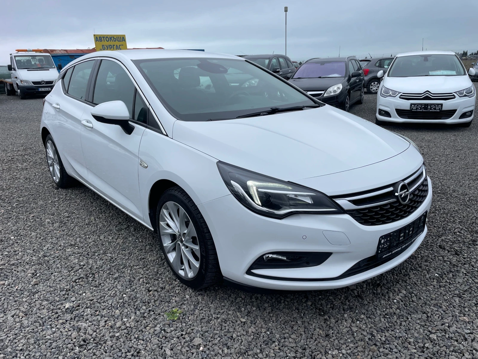 Opel Astra 1.6 CDTI АВТОМАТИК, снимка 1