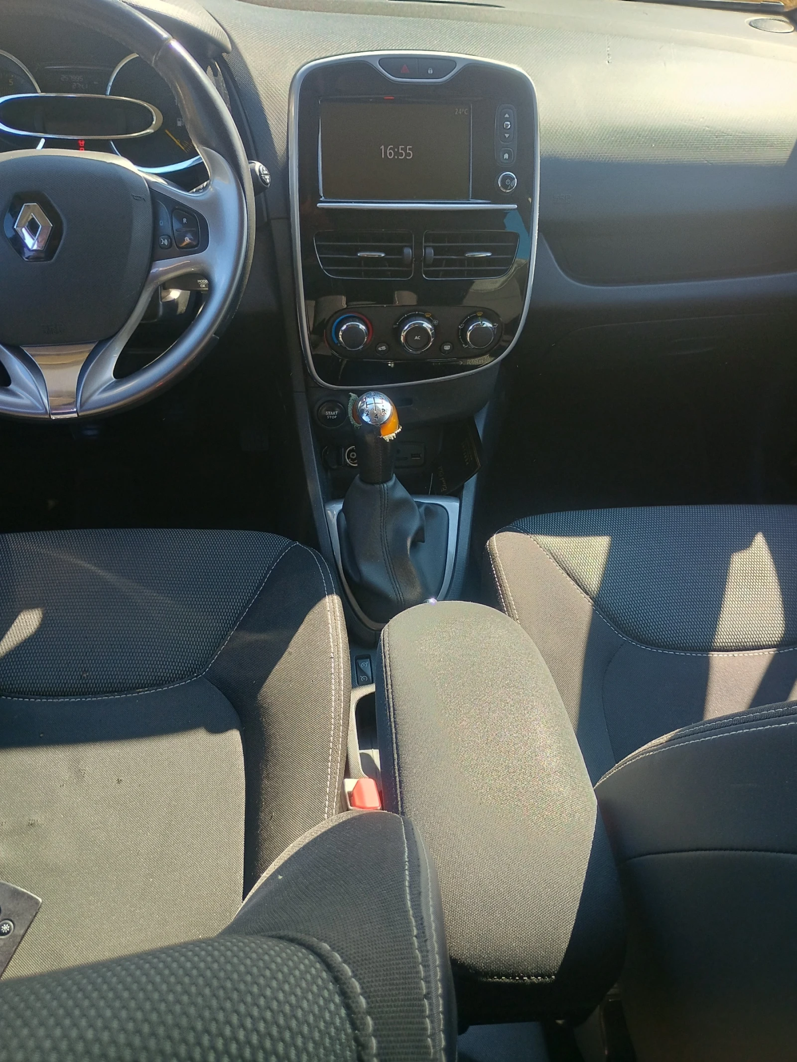 Renault Clio 1.5 DCI - изображение 6