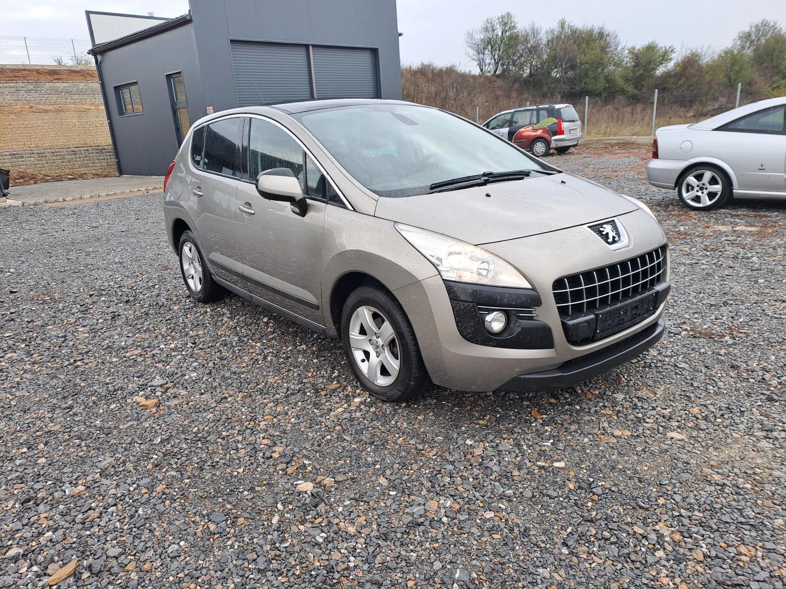 Peugeot 3008 1.6HDI Автоматик  - изображение 3