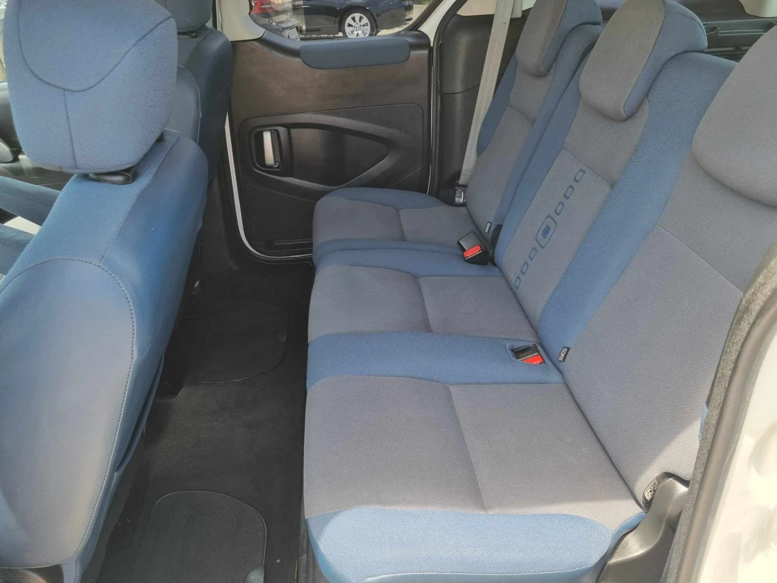 Citroen Berlingo 1.6i / газ-бензин - изображение 9