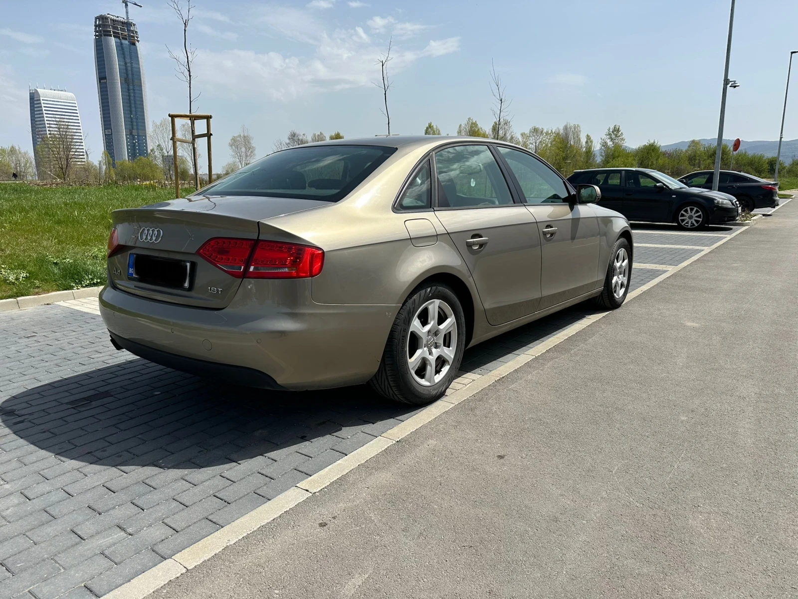 Audi A4 1.8 TFSI - изображение 8