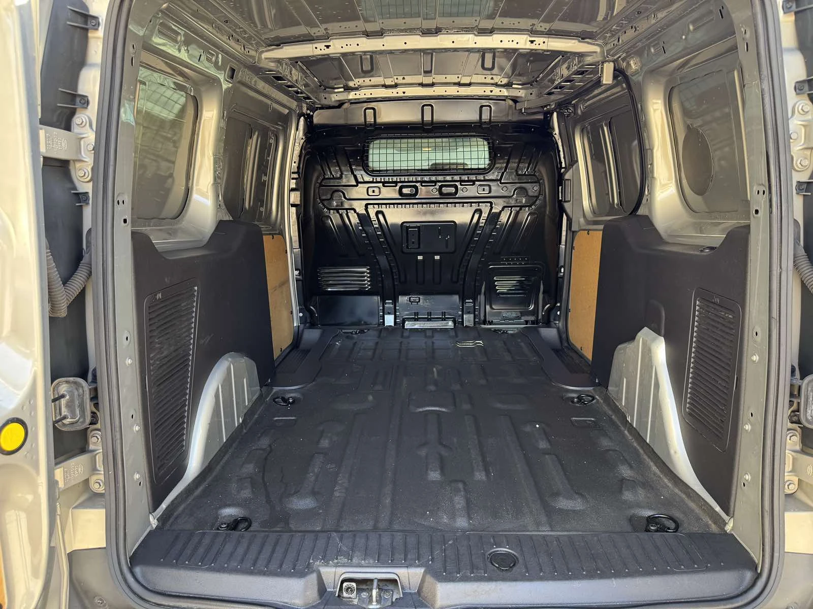 Ford Connect Transit 1.6tdci// ЦЕНА С ДДС - изображение 8