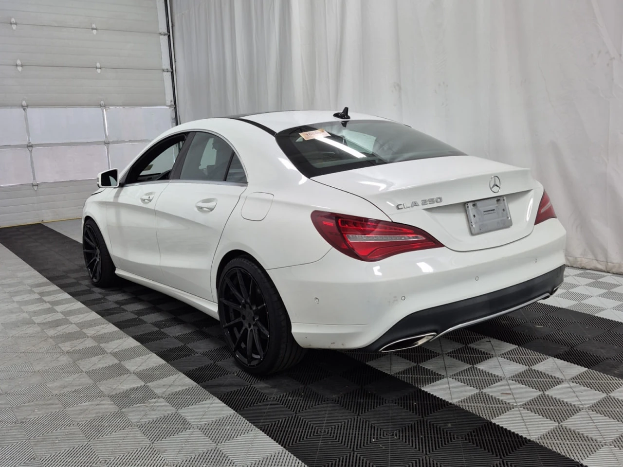 Mercedes-Benz CLA 250 * CARFAX * АВТО КРЕДИТ * ЦЕНА ДО БГ! - изображение 5