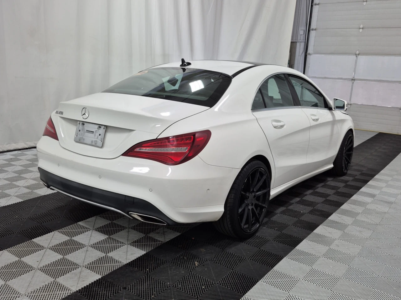 Mercedes-Benz CLA 250 * CARFAX * АВТО КРЕДИТ * ЦЕНА ДО БГ! - изображение 4