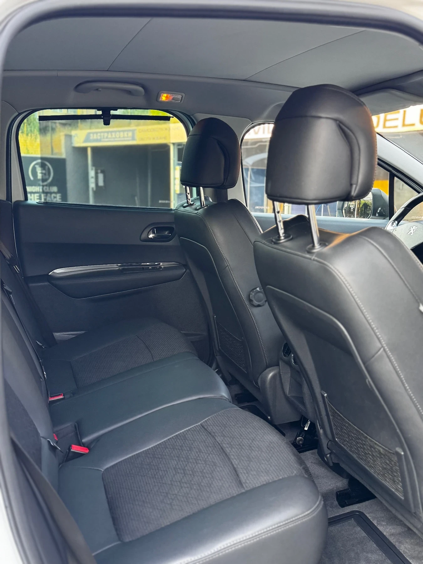 Peugeot 3008 FULL EXTRA / PANORAMA / AUTOMAT / NAVI  - изображение 10