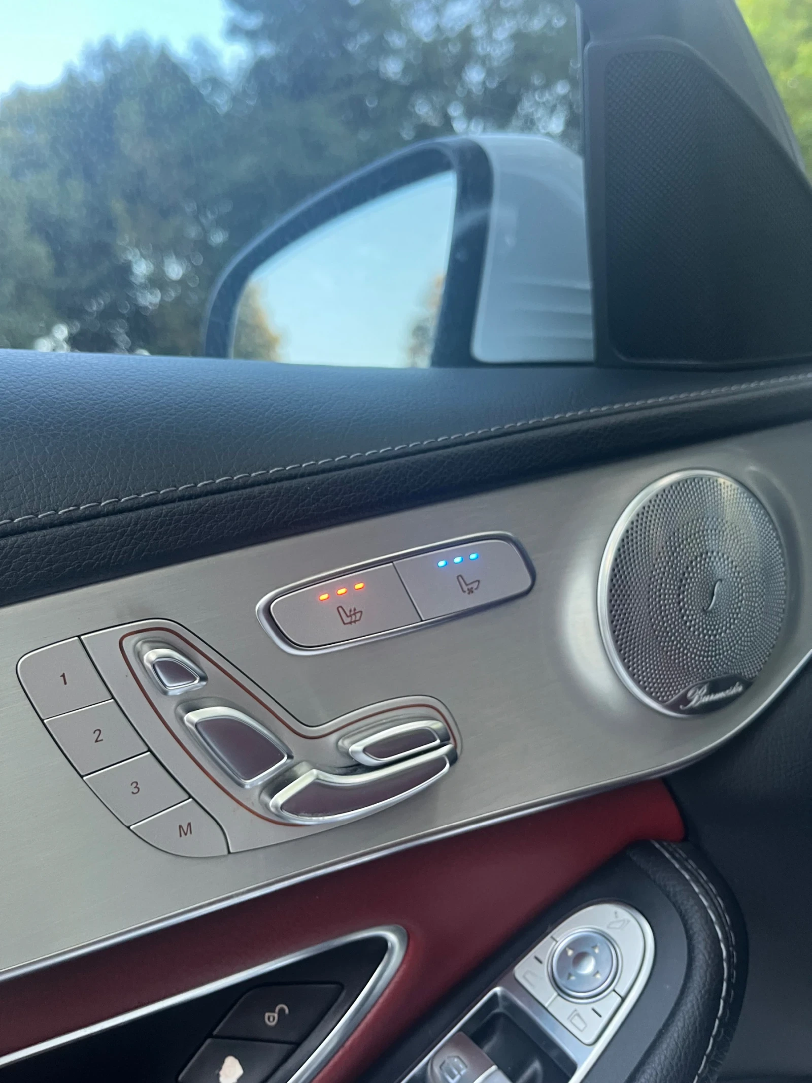 Mercedes-Benz C 300 AMG - изображение 8